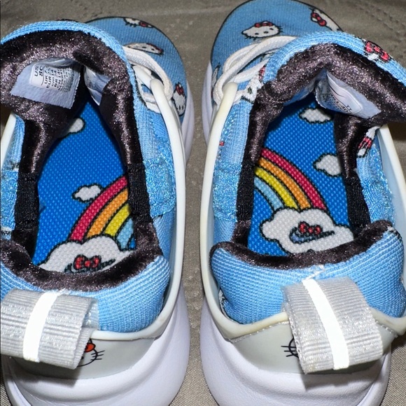 Nike Kids Blue Hello Kitty Presto Sneakers. - Picture 10 of 15